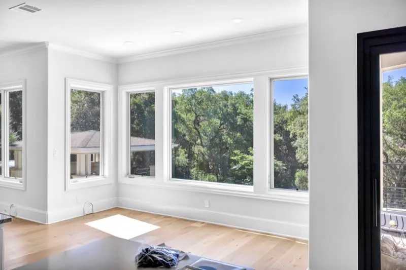 Home before window replacement